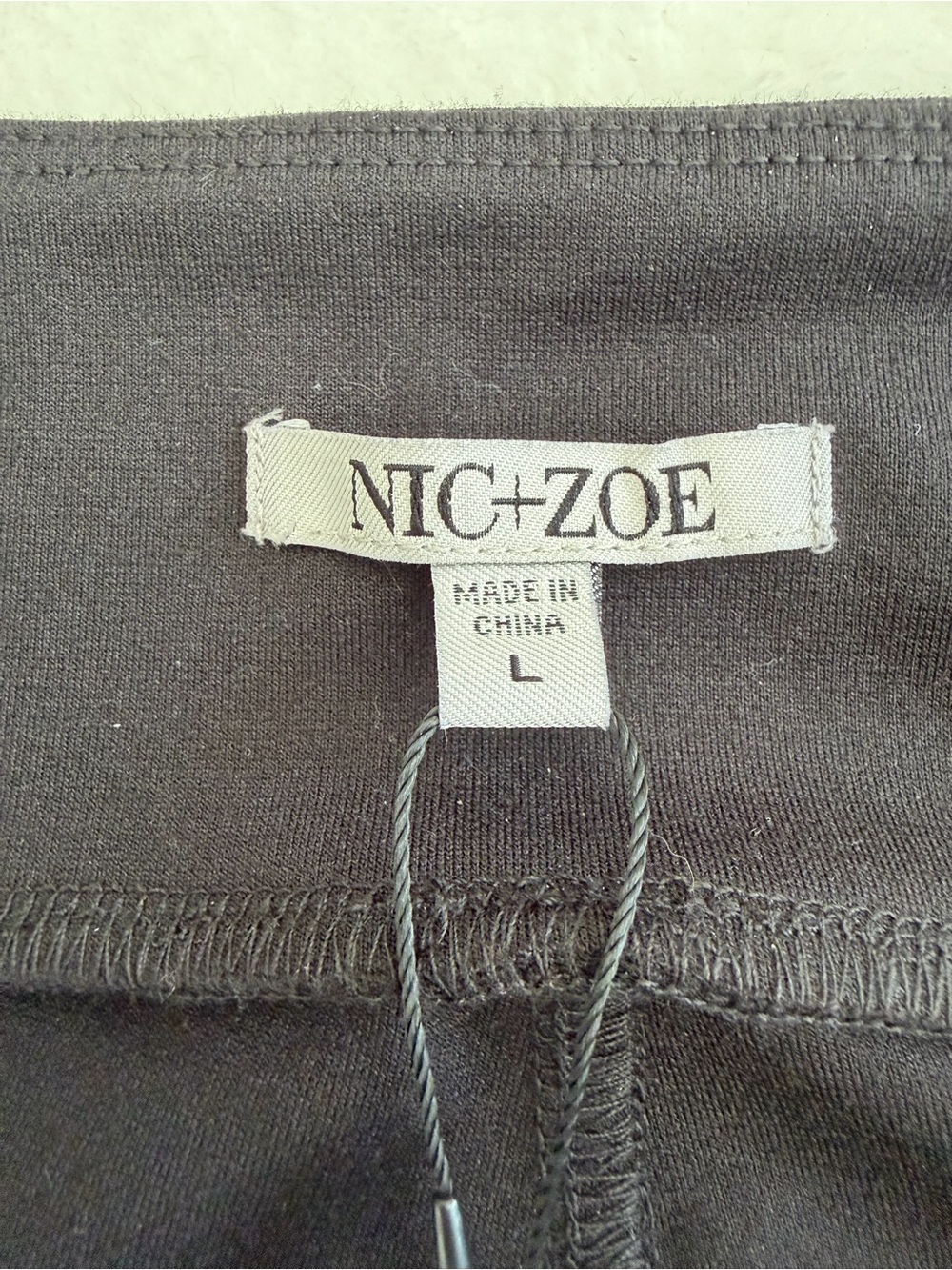 NIC+ZOE NWT Black Pull On Straight Leg Stretch Pants Size L - Picture 4 of 7